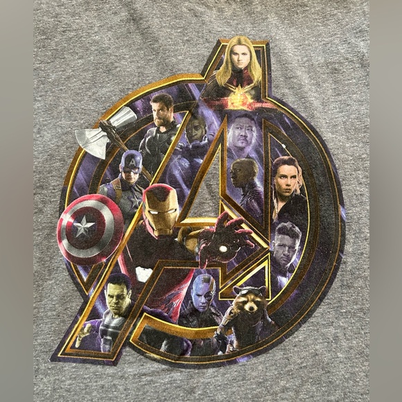 Marvel Avengers TShirt Size Medium - Picture 2 of 5